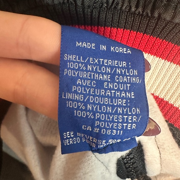 Vintage 90’s Starter Detroit Redwings Pullover - Picture 11 of 11